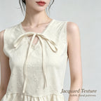 V-neck Sleeveless Floral Jacquard Peplum Top