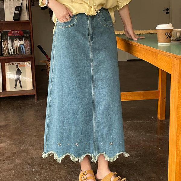 Muuv-It Irregular Embroidered Floral Denim Skirt