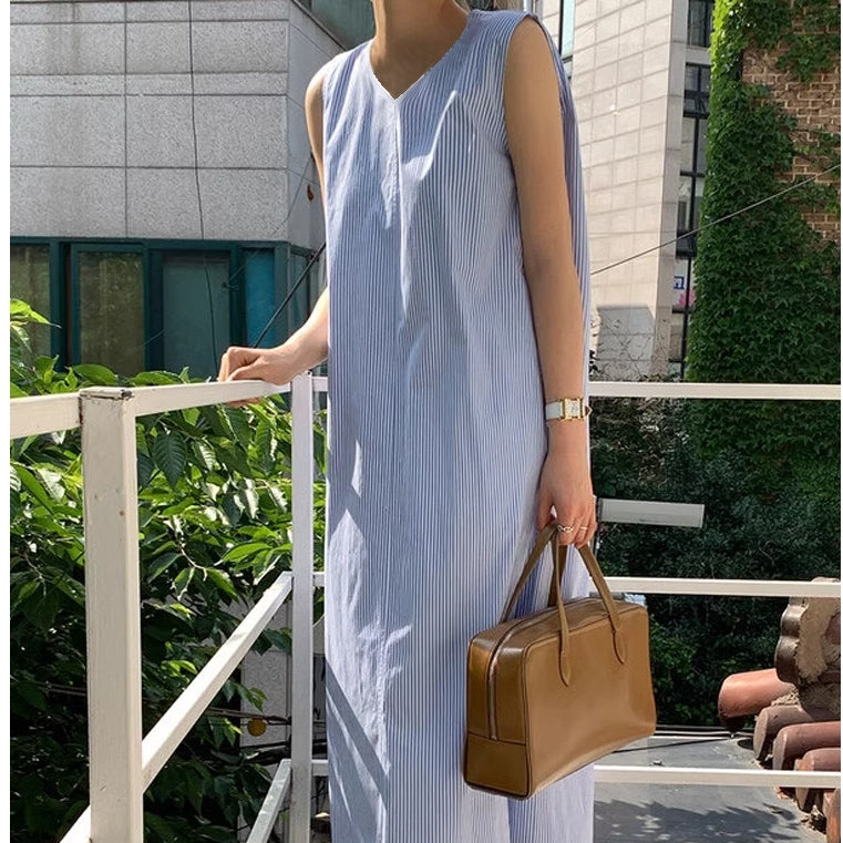 Women's V-Neck Sleeveless Midi Dress
