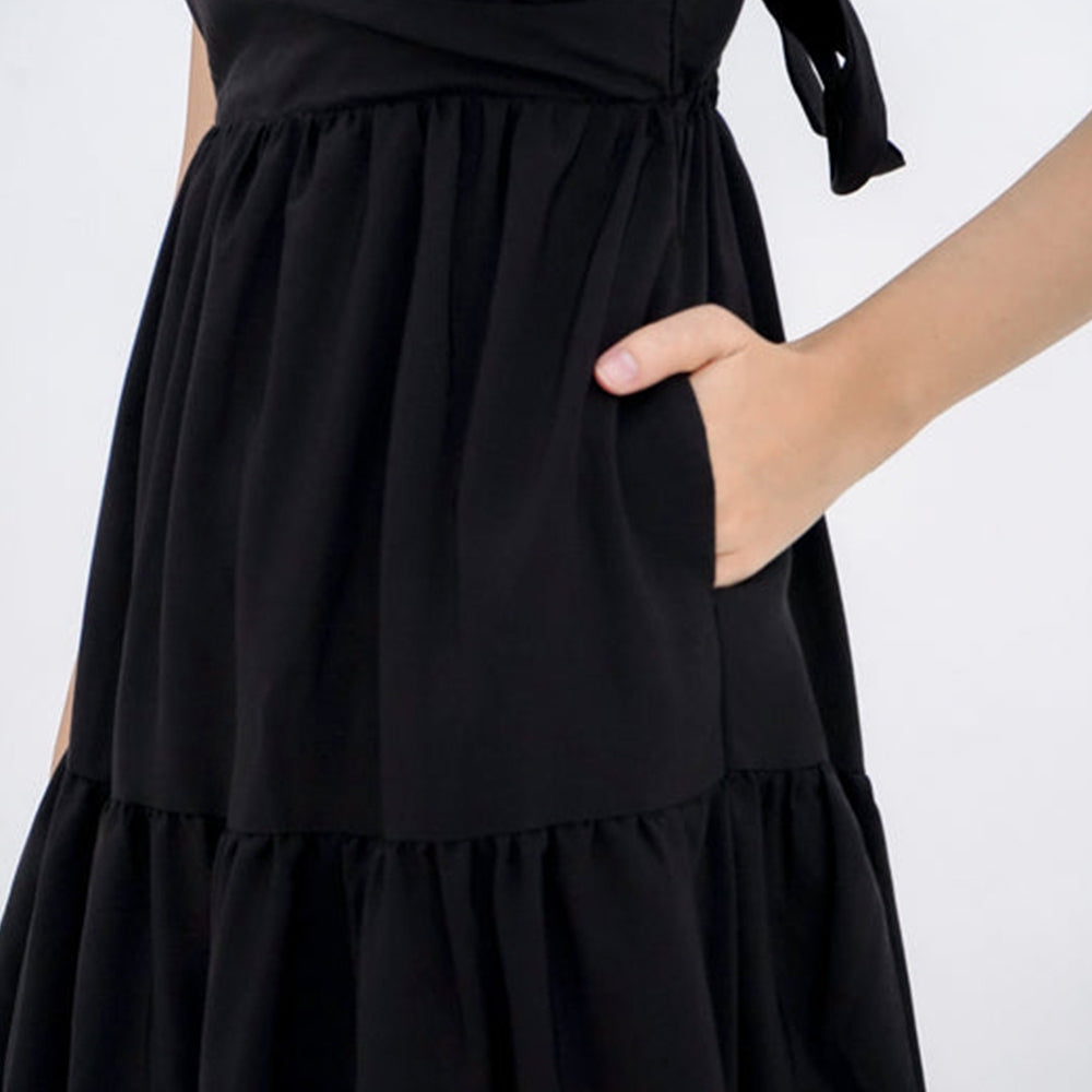 Women's V-Neck Sleeveless Dress