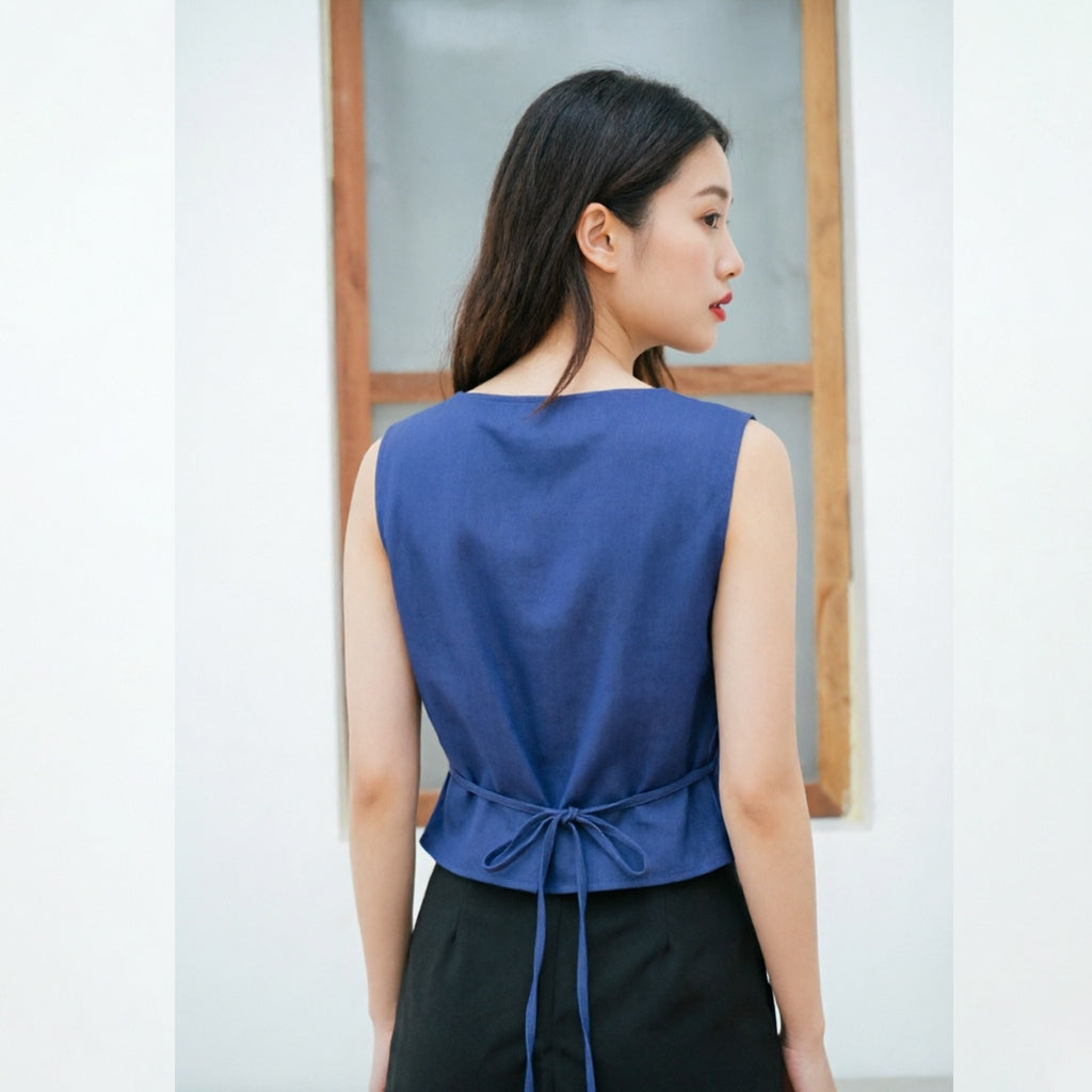 Women's Square-Neck Sleeveless Blouse