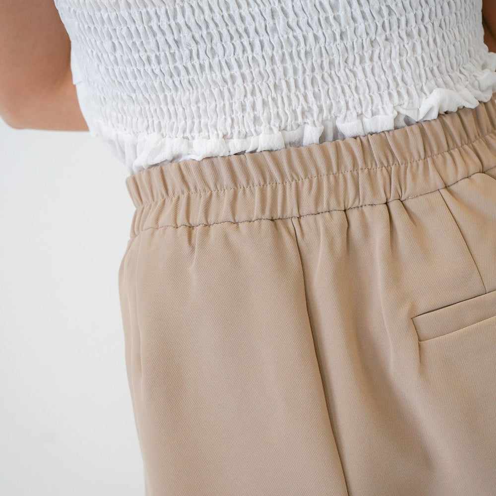 Women's Pleated-Front Shorts with Side Pockets
