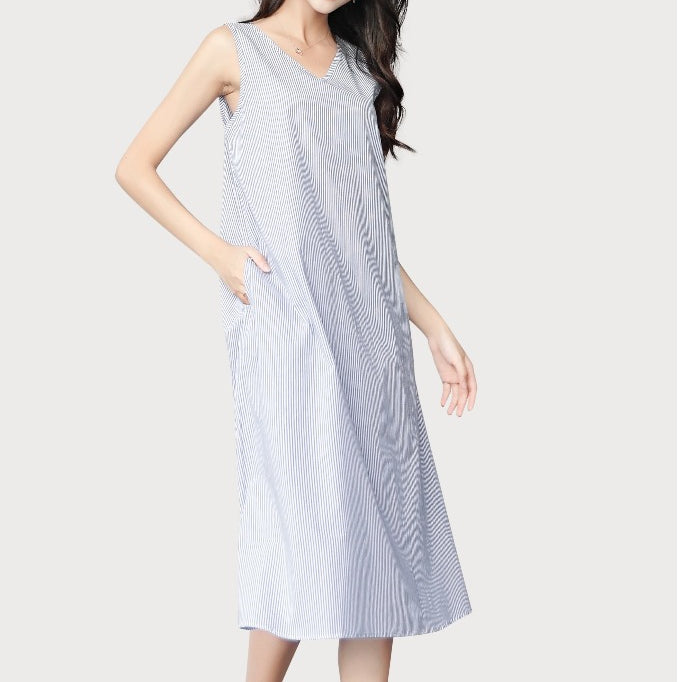 Women's V-Neck Sleeveless Midi Dress
